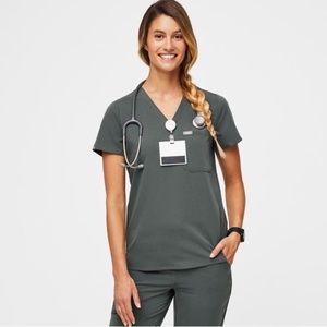 BRAND NEW WITH TAGS FIGS BONSAI CATARINA 2XL